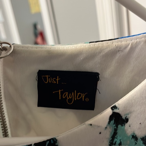 Blue Flower Dress with Pockets - Picture 4 of 5